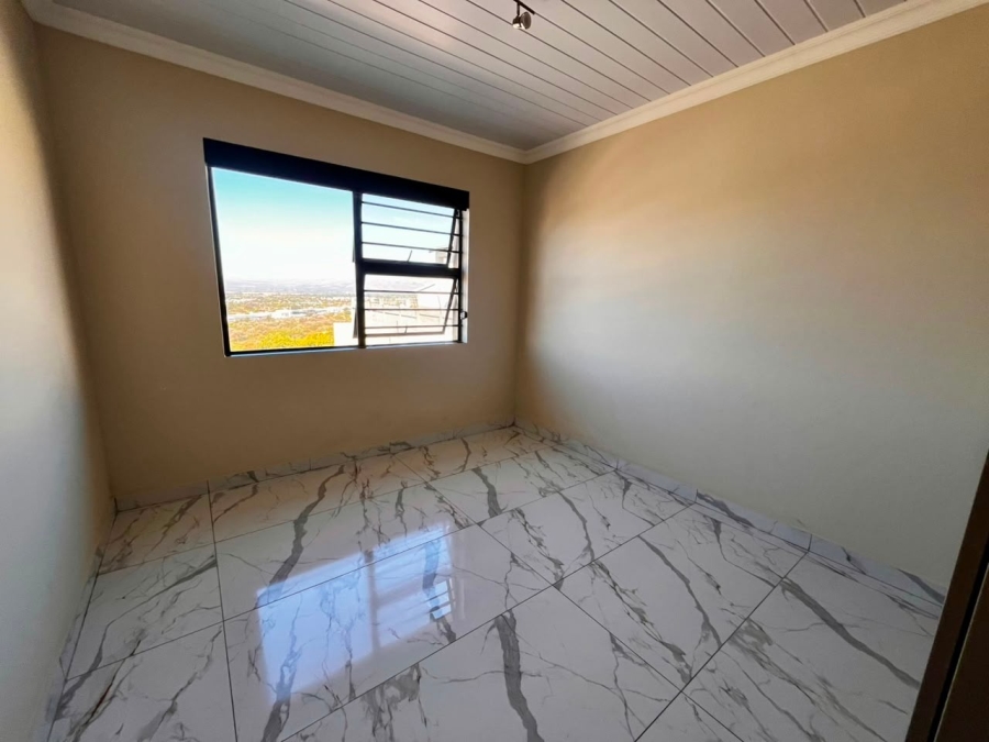 To Let 4 Bedroom Property for Rent in Cashan North West